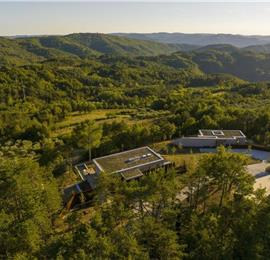 2 Bedroom Villa with Infinity Pool in Buzet, Istria, Sleeps 4